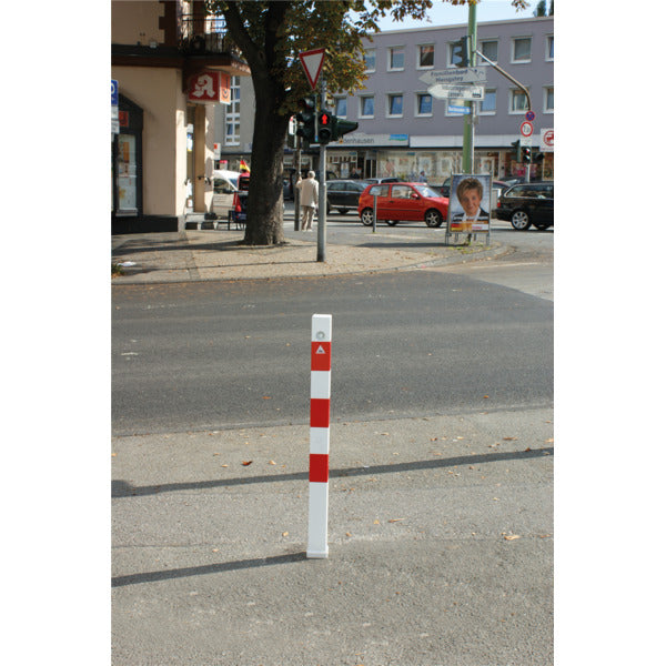Absperrpfosten 70 x 70 mm herausnehmbar mit Dreikantverschluss