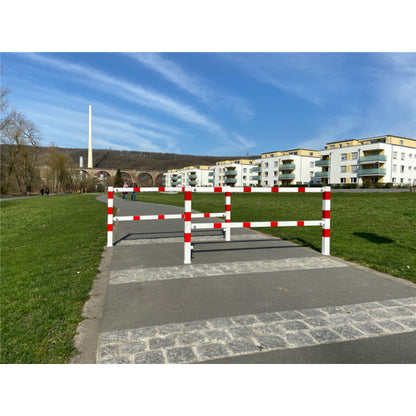 Wegesperren mit Dreikantverschluss schwenkbar mit Ober- und Knieholm